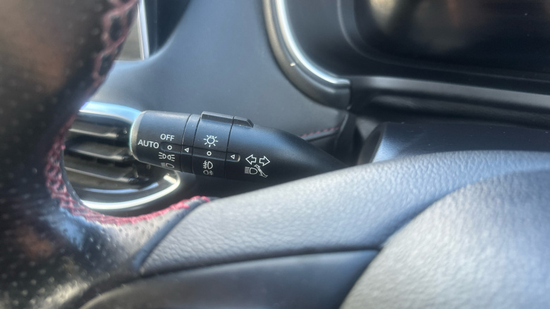 MG Hs 1.5 T-GDI PHEV Exclusive 5dr Auto Hatchback